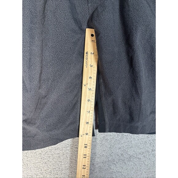 Lululemon Shorts Men’s Size 32" Waist Pace Breaker Black Gray Crackle - Picture 6 of 16